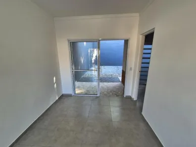 Casa de Condomínio com 2 Quartos para alugar, 61m² no Taboleiro Verde, Cotia