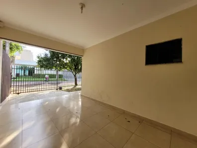Casa com 2 Quartos para alugar, 75m² no Jardim Brasil, Maringá