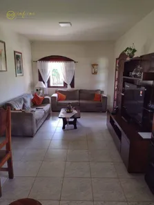 Fazenda / Sítio / Chácara com 5 Quartos à venda, 780m² no , Araçoiaba da Serra
