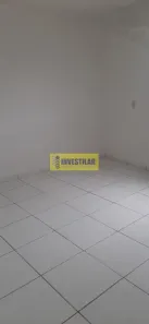 Casa com 3 Quartos para alugar, 10m² no Várzea, Recife