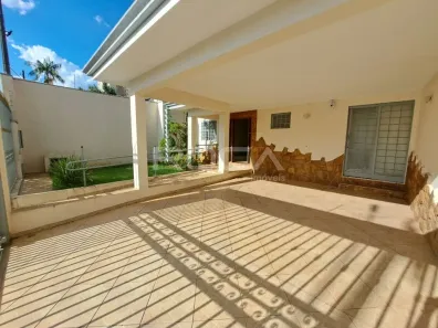 Prédio Inteiro com 4 Quartos para alugar, 179m² no Centro, São Carlos