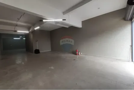 Loja / Salão / Ponto Comercial para alugar, 169m² no Jardim Alvinópolis, Atibaia