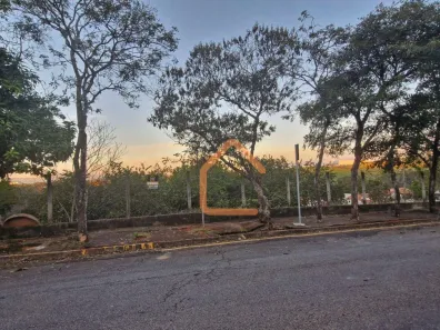 Terreno / Lote / Condomínio à venda, 359m² no Presidente Juscelino, Pouso Alegre