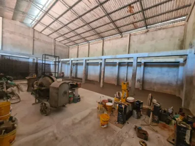 Galpão / Depósito / Armazém com 7 Quartos à venda, 850m² no Águas Lindas, Ananindeua