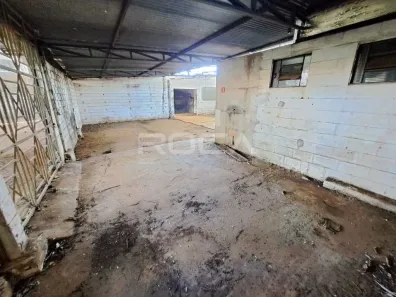 Galpão / Depósito / Armazém para venda ou aluguel, 760m² no Jardim Munique, São Carlos