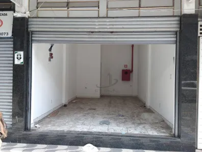Loja / Salão / Ponto Comercial à venda, 30m² no Aterrado, Volta Redonda