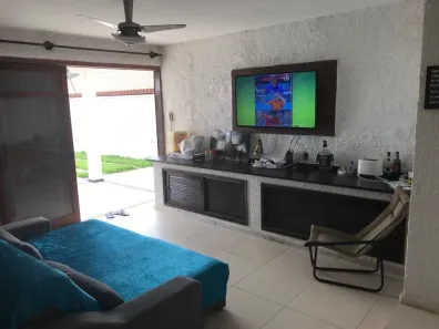 Casa com 5 Quartos à venda, 500m² no Bananeiras, Araruama