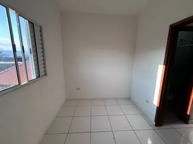 Casa de Condomínio com 2 Quartos para alugar, 55m² no Melvi, Praia Grande