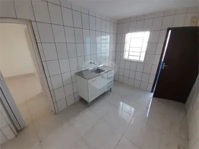 Casa de Vila com 1 Quarto para alugar, 40m² no Jardim Pazini, Taboão da Serra