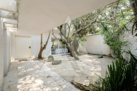 Casa de Vila com 4 Quartos à venda, 512m² no Jardim Luzitânia, São Paulo