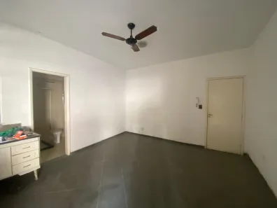 Loja / Salão / Ponto Comercial para alugar, 33m² no Campos Elíseos, Resende