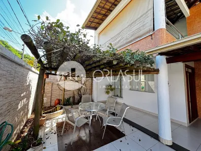 Casa com 5 Quartos à venda, 263m² no São Francisco, Ilhéus