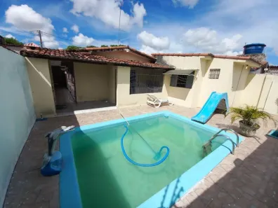 Casa com 3 Quartos para alugar, 85m² no Monte Castelo, Parnamirim