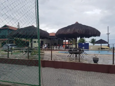 Casa de Condomínio com 4 Quartos para venda ou aluguel, 120m² no Maria Farinha, Paulista