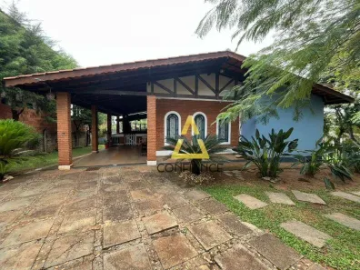 Fazenda / Sítio / Chácara com 3 Quartos à venda, 270m² no Núcleo Urbano Parque Ana Helena, Jaguariúna