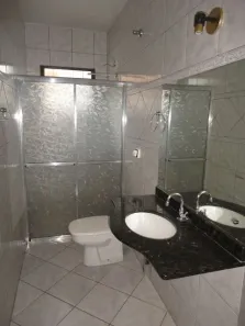 Casa com 3 Quartos para alugar, 97m² no Jardim Paris IV, Maringá