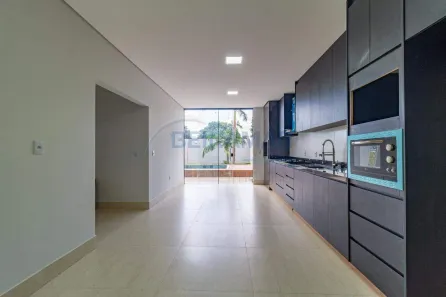Casa de Condomínio com 3 Quartos para alugar, 200m² no Setor Habitacional Arniqueira, Brasília