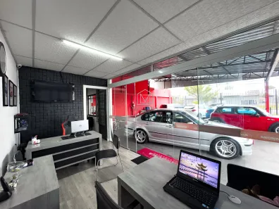 Loja / Salão / Ponto Comercial à venda, 220m² no Boqueirão, Curitiba
