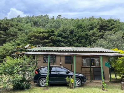 Fazenda / Sítio / Chácara com 2 Quartos à venda, 120m² no Mury, Nova Friburgo