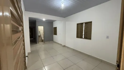 Casa com 4 Quartos para alugar, 122m² no Setor Palmares, Trindade