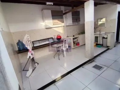 Casa com 4 Quartos à venda, 250m² no Grageru, Aracaju