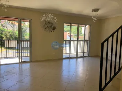 Sobrado com 3 Quartos à venda, 150m² no Vila Irene, São Roque