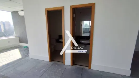 Conjunto Comercial / Sala para alugar, 140m² no Várzea de Baixo, São Paulo