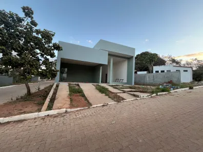 Casa de Condomínio com 3 Quartos à venda, 210m² no Setor Habitacional Tororó, Brasília