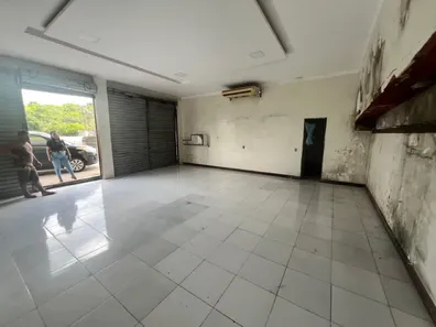 Galpão / Depósito / Armazém à venda, 240m² no Icuí-Guajará, Ananindeua