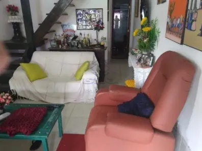 Casa de Condomínio com 2 Quartos à venda, 55m² no Palmeiras, Cabo Frio