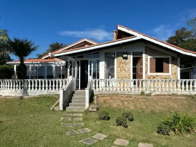 Fazenda / Sítio / Chácara com 3 Quartos à venda, 290m² no Mirante da Serra (Mailasqui), São Roque