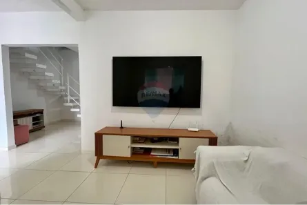 Sobrado com 4 Quartos à venda, 132m² no Jambeiro, Alagoinhas