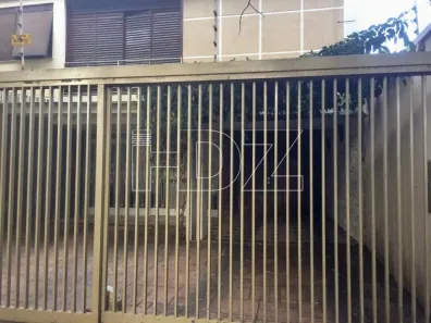 Conjunto Comercial / Sala com 3 Quartos para alugar, 208m² no Centro, Araraquara