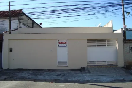 Casa com 3 Quartos para alugar, 110m² no Parque Residencial Guadalajara, Nova Iguaçu