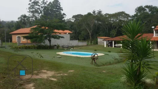 Fazenda / Sítio / Chácara com 4 Quartos à venda, 5000m² no Chácaras Rurais Guararema, Jacareí