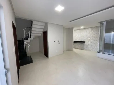 Sobrado com 3 Quartos à venda, 150m² no Jatobá, Petrolina
