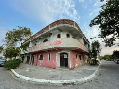 Hotel / Motel / Pousada com 6 Quartos à venda, 750m² no Braga, Cabo Frio