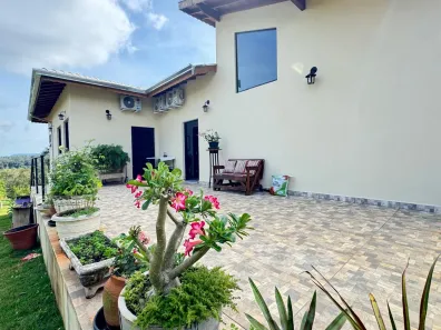 Fazenda / Sítio / Chácara com 3 Quartos à venda, 223m² no Centro, Águas de São Pedro