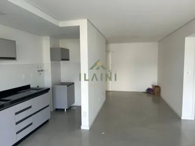 Apartamento com 2 Quartos para alugar, 75m² no Centro, Camboriú