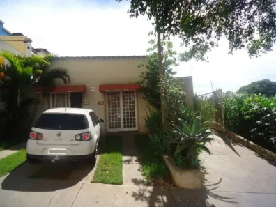 Galpão / Depósito / Armazém para alugar, 250m² no Jardim Gibertoni, São Carlos