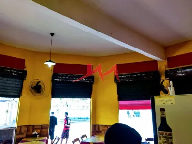 Loja / Salão / Ponto Comercial à venda, 70m² no Coelho, São Gonçalo