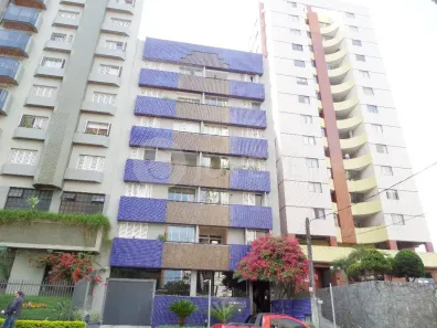 Apartamento com 2 Quartos para alugar, 53m² no Cristo Rei, Curitiba