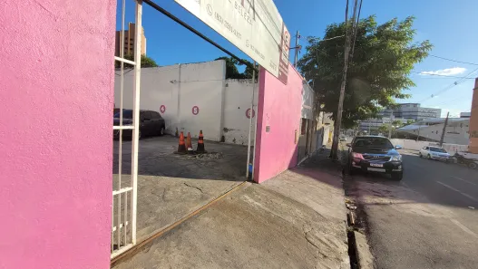 Loja / Salão / Ponto Comercial com 3 Quartos à venda, 343m² no Centro, Campina Grande