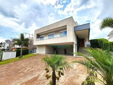 Casa com 3 Quartos à venda, 304m² no Granja Viana, Carapicuíba