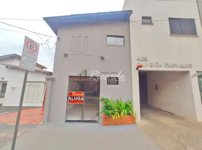 Loja / Salão / Ponto Comercial para alugar, 207m² no Centro, Arapongas