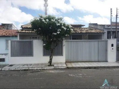 Casa com 3 Quartos à venda, 400m² no Luzia, Aracaju