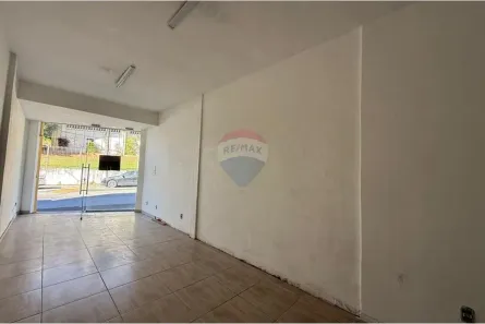 Loja / Salão / Ponto Comercial para alugar, 30m² no Bingen, Petrópolis