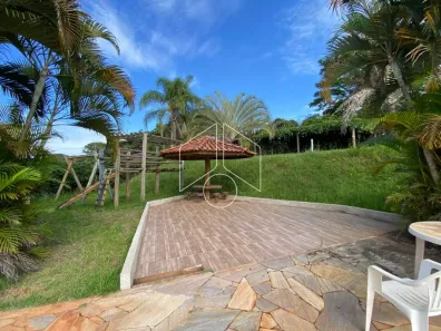 Fazenda / Sítio / Chácara com 4 Quartos para alugar, 300m² no Sítios de Recreio Santa Rosa (Padre Nóbrega), Marília