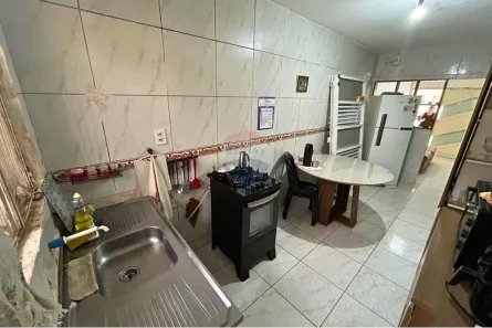 Casa com 4 Quartos à venda, 80m² no Divinópolis, Caruaru