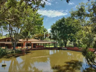 Fazenda / Sítio / Chácara com 2 Quartos à venda, 734m² no Estiva, Taubaté